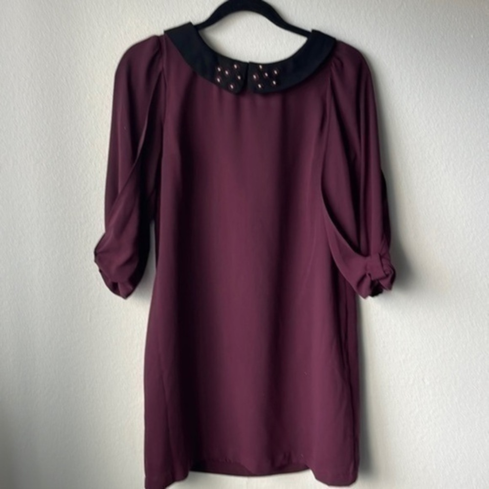 Laura Conrad dress burgundy dress with black pearl collar size Small